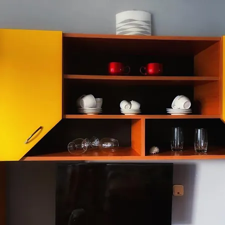 Apartment Zero *